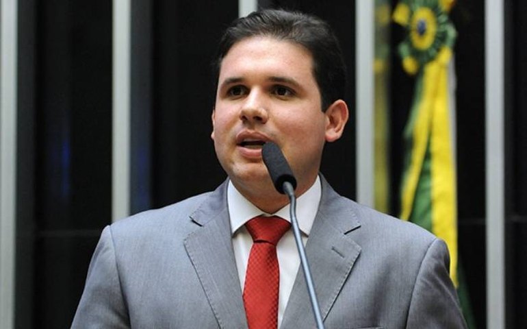 PEC inclui ‘Refis’ por apoio de prefeitos