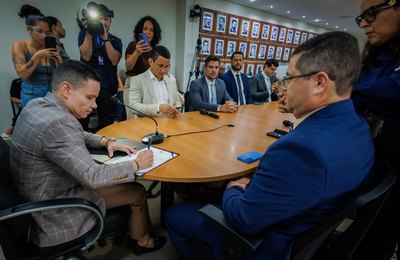 Governo de Alagoas assina acordo administrativo para majoração da carga horária dos policiais civis