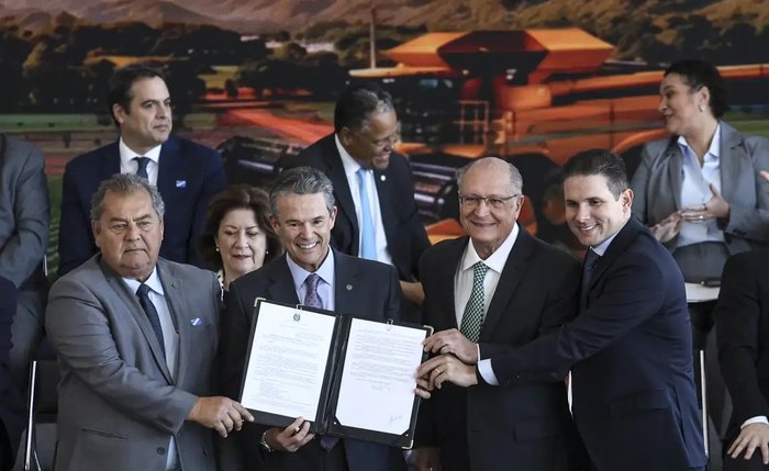 Governo federal lança Plano Safra 2026/2027 de R$ 525,1 bilhões