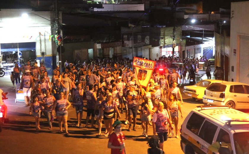 Carcará na Folia mantém a tradição e abre o Carnaval 2023 de Santana do Ipanema