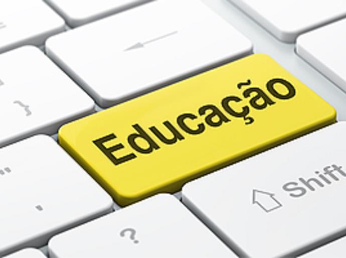 CNM pressiona governo federal por programas em educação essenciais