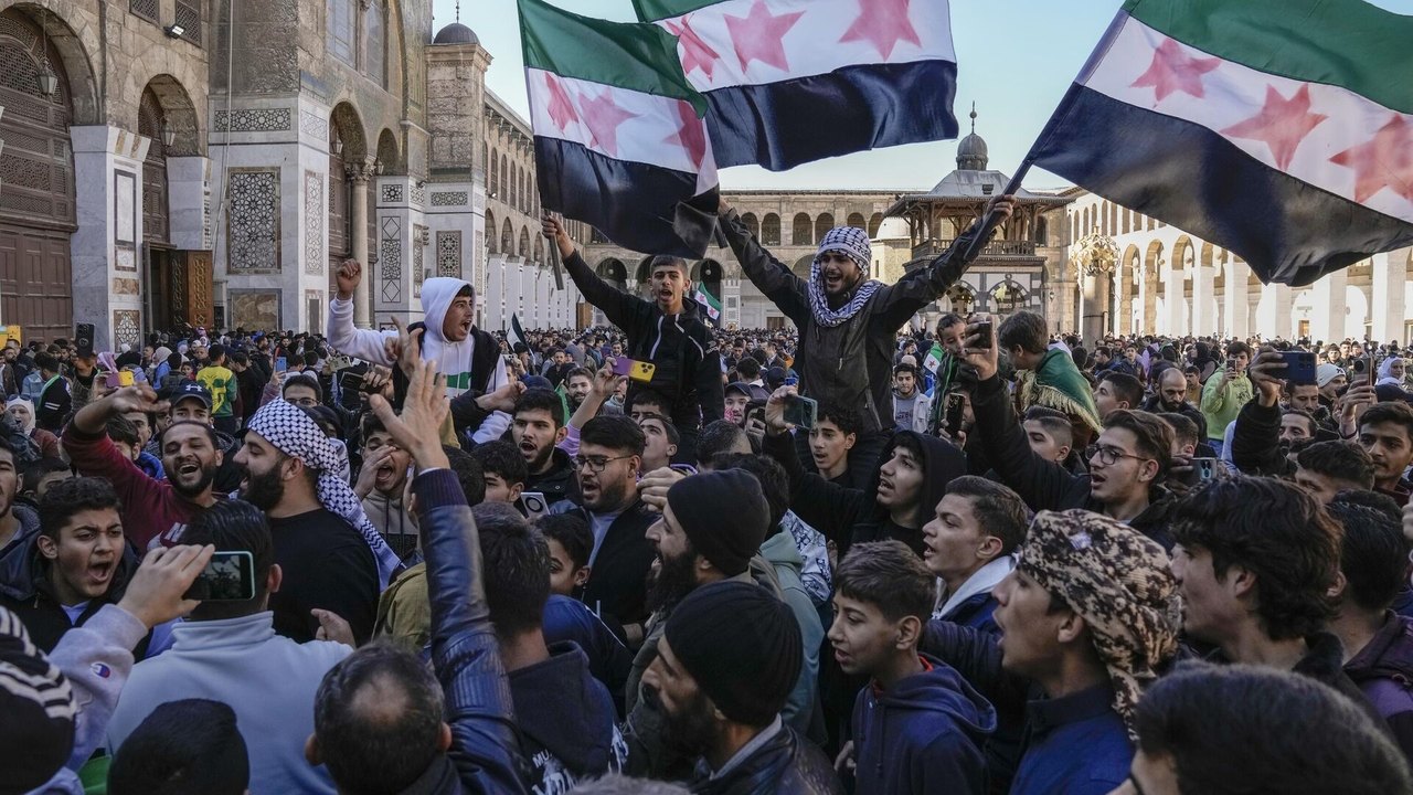 Análise: UE apoia ascensão do Hayat Tahrir al-Sham na Síria para cessar fluxo de refugiados