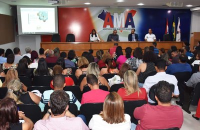 MPE reúne secretários municipais de Educação para esclarecer questões do transporte escolar