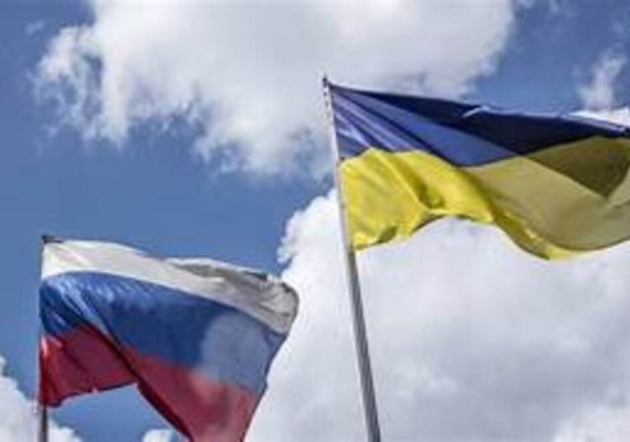 Em troca de ataques de drones, Rússia atinge depósitos de armazenamento de grãos da Ucrânia