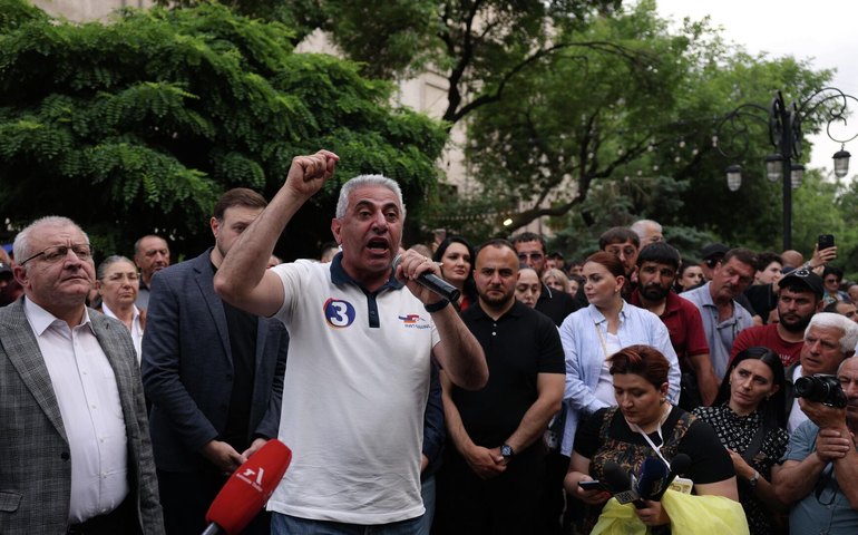 Oposição contesta vitória de Pashinyan e declara eleições ilegítimas na Armênia