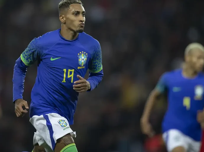 Raphinha, Vini Jr, Amanda e Marta são indicados ao Bola de Ouro