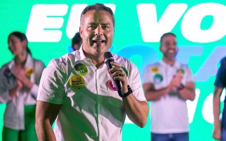 Renan Filho destaca ações na Educação e Saúde no Benedito Bentes
