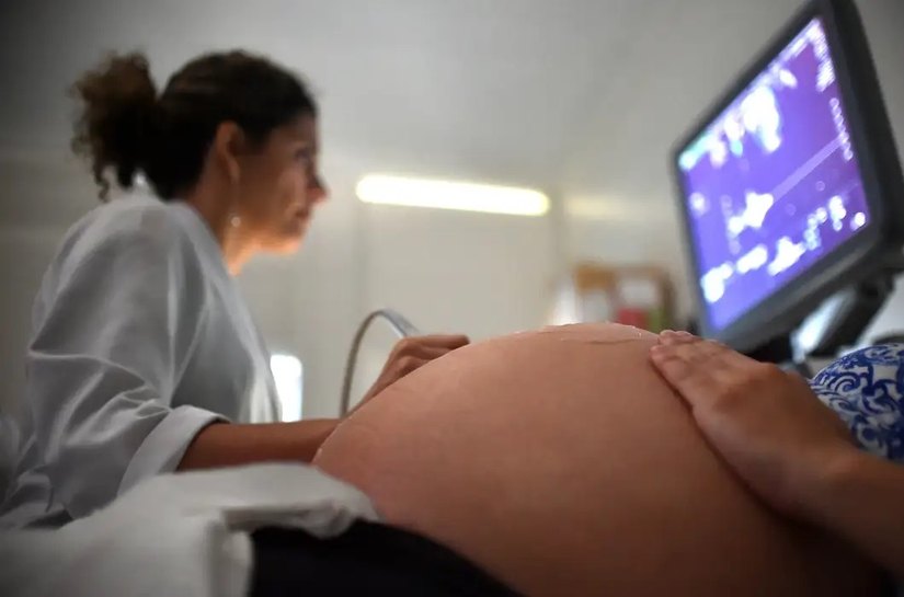Apesar de evitáveis, mortes maternas por hipertensão persistem no país
