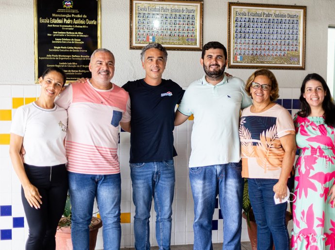 Rafael Brito celebra premiação de escola alagoana e reforça compromisso com políticas de combate à evasão escolar