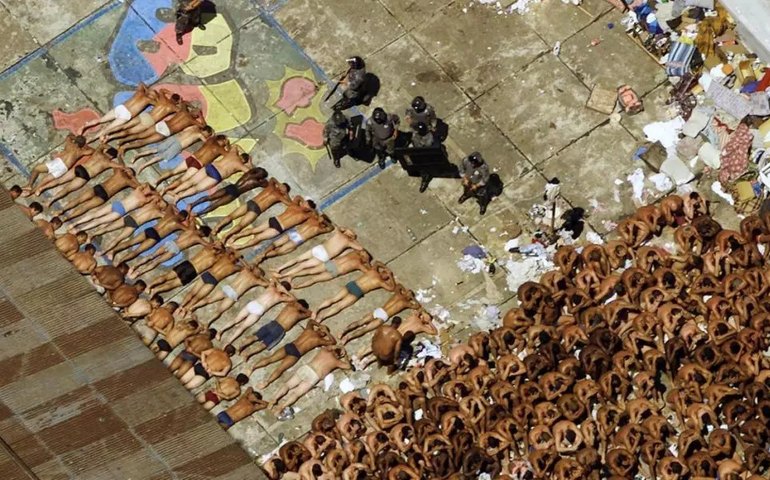 Último indulto natalino de Bolsonaro livra PMs do massacre do Carandiru