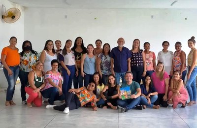 Sala de Criatividade para professores abre programação da Flipenedo