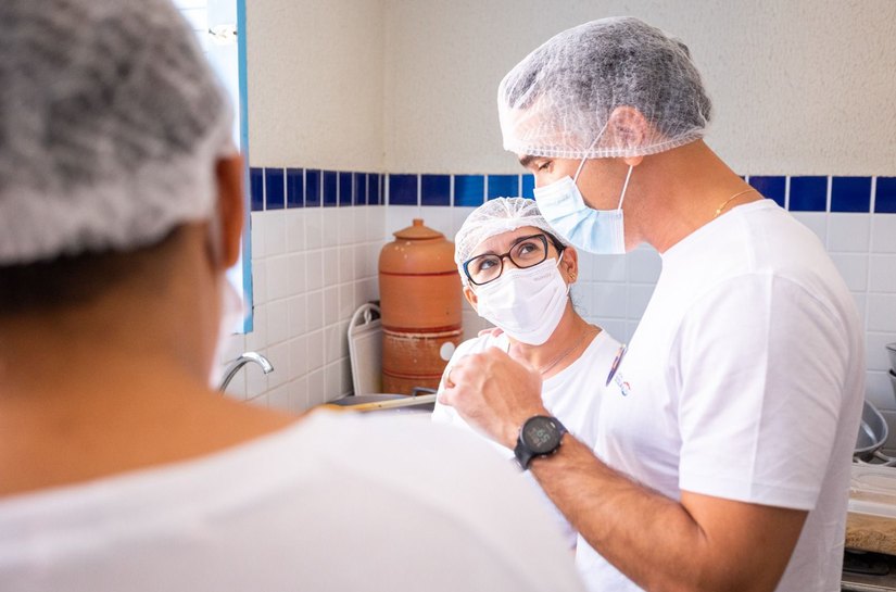 Em artigo publicado na Exame, Rafael Brito defende ampliação de recursos para merenda escolar