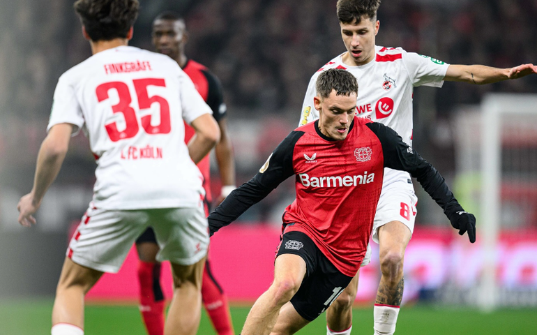 Atual campeão, Leverkusen vira contra o Colônia na prorrogação e vai à semi da Copa da Alemanha