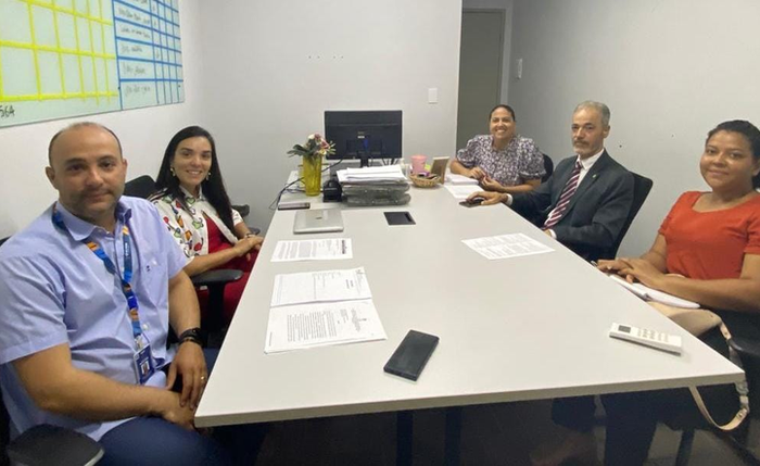 Fornecimento de fraldas geriátricas é tema de reunião entre MPAL e Saúde de Maceió