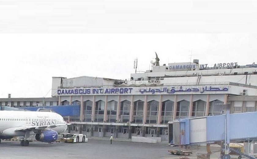 Ataques israelenses desativam aeroporto no norte da Síria