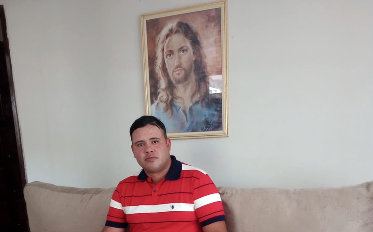 Conselheiro denuncia manipulação no Bolsa Família; Prefeito, secretária e vereadores acusados