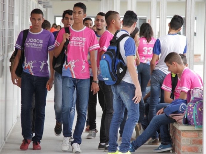 Seduc abre inscrições para credenciamento de escolas do ensino integral