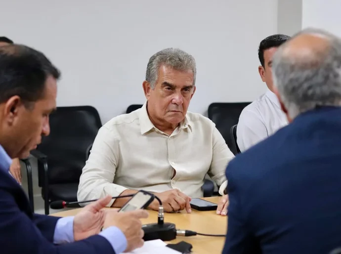 Jorge Dantas participa de reunião com coordenação da Caravana Federativa