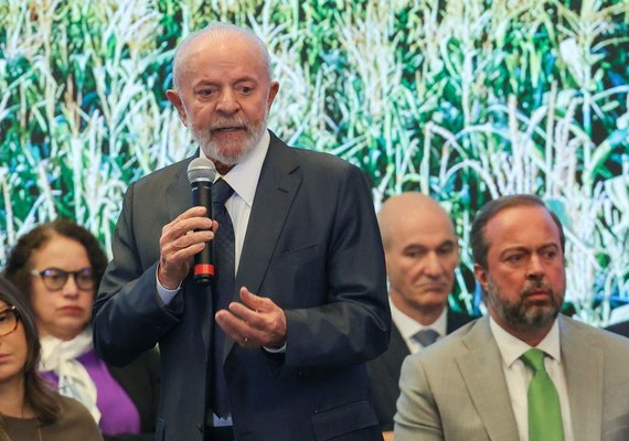 Governo oferecerá gás de cozinha para 20 milhões de famílias