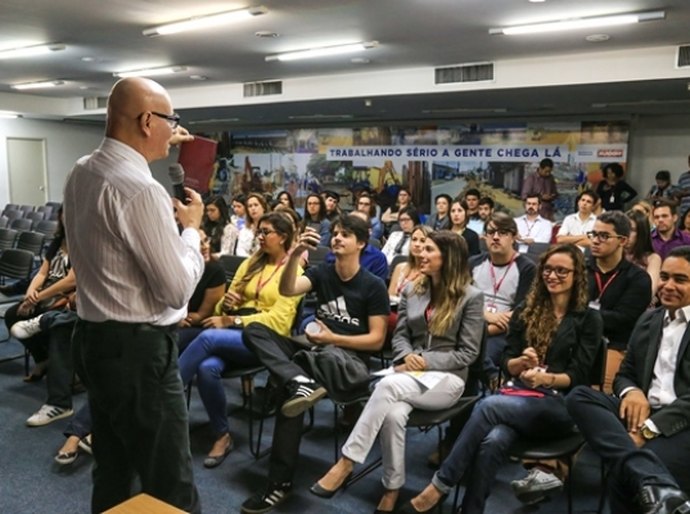 Secom lança Manual de Redação a assessores de comunicação do Governo