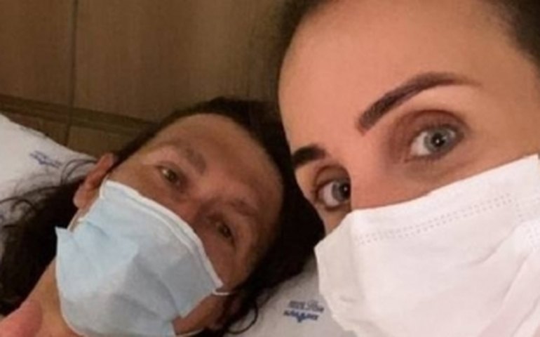 Mulher de Cássio diz estar ‘tudo bem’ com goleiro após noite na UTI