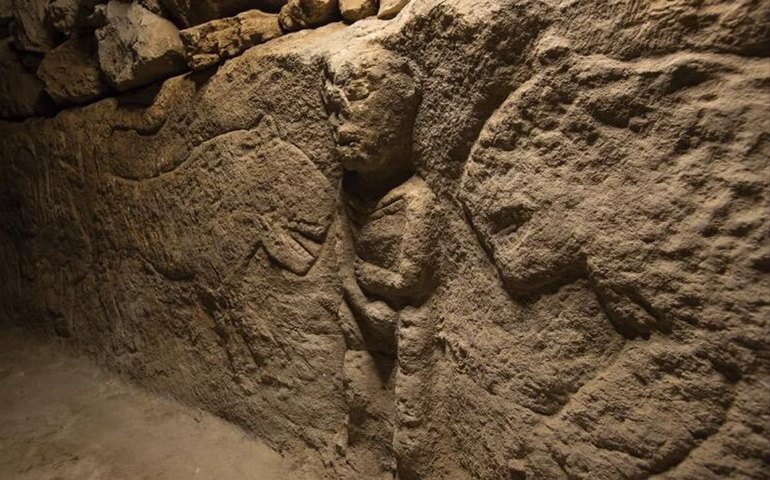 Descobrem em forte do Império Romano no Reino Unido relevo de deusa romana da Vitória (FOTO)