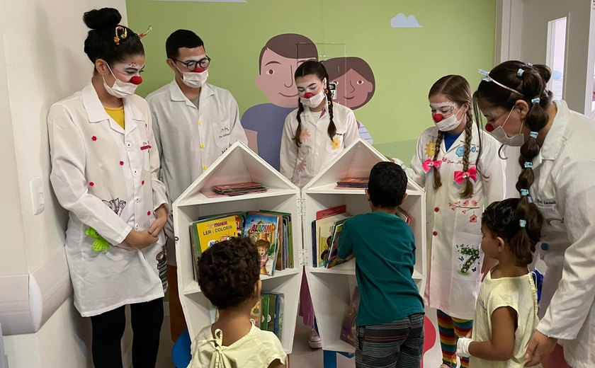 Sorriso de Plantão: Uncisal entrega o 11º Foguete de Leitura no Hospital da Criança