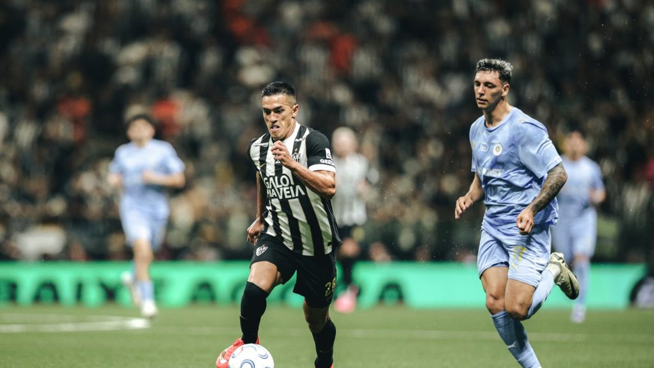 Atlético-MG enfrenta Coritiba em busca de se aproximar do G-6 no Brasileirão