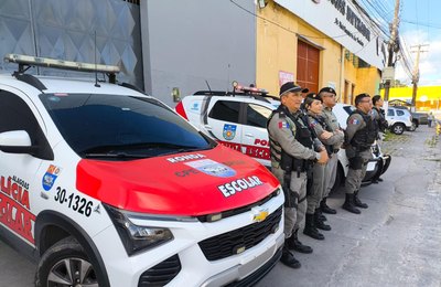 PM cumpre mandados de prisão e recupera dois veículos na grande Maceió