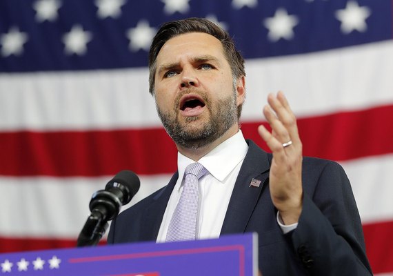 Governo Joe Biden entregou bilhões de dólares a Zelensky sem nenhum objetivo real, diz Vance