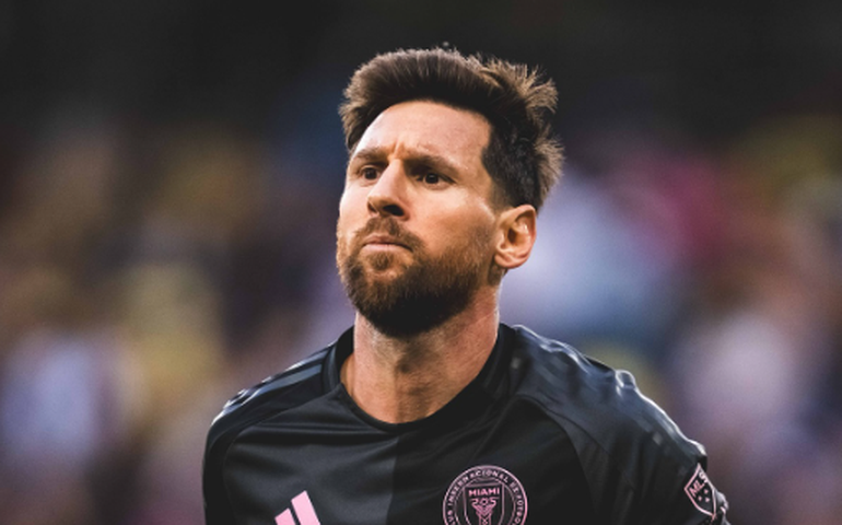 Messi anota três gols contra o Nashville e leva prêmio por artilharia nos Estados Unidos