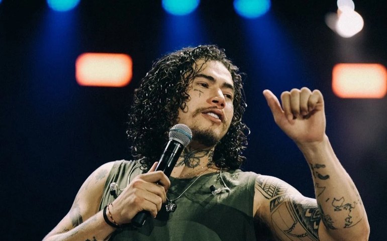 Falando sobre tudo, e vencendo barreiras ao longo da turnê, Whindersson Nunes Volta a Maceió com novo show