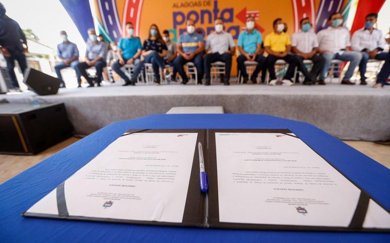 Obras autorizadas por Renan Filho em Teotônio Vilela ultrapassam R$ 33 milhões