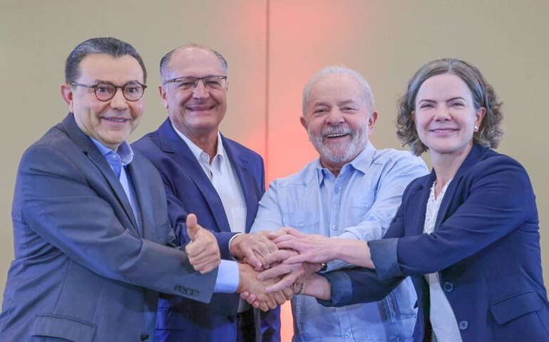 “União para reconstruir o Brasil”, diz Lula após indicação do nome de Alckmin
