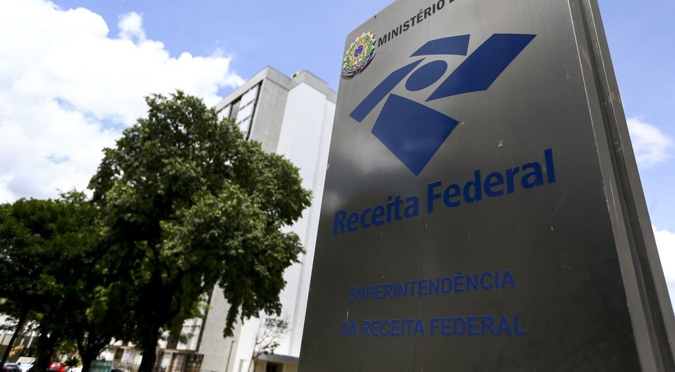 IR 2022: Receita paga lote residual de restituição nesta segunda-feira