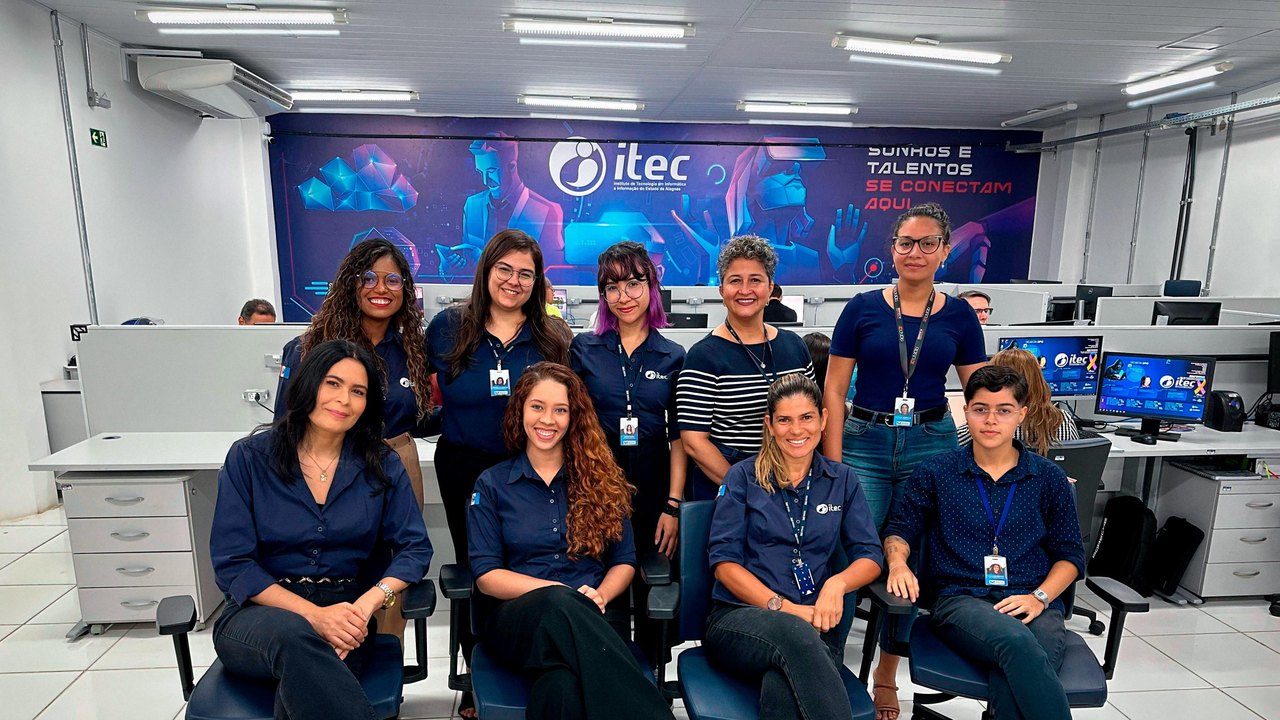 Dia 8 de março: mulheres codificam o futuro e celebram a excelência feminina na tecnologia alagoana