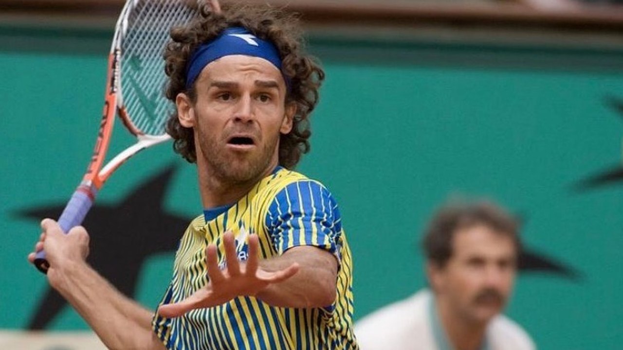 Tricampeão de Roland Garros, Guga acompanha jogo de João Fonseca nas oitavas de final na França
