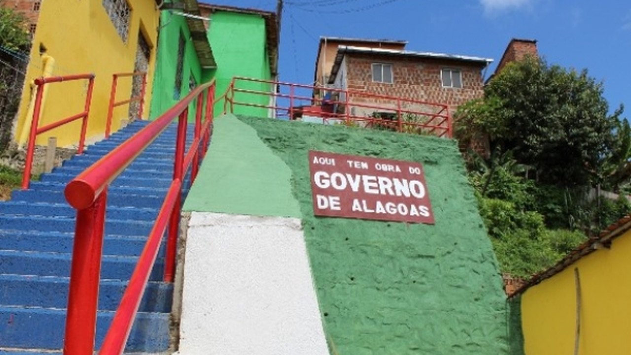 Governo investiu R$ 45 milhões em obras de mobilidade urbana nas grotas de Maceió em 2020