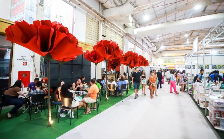 Ficção e pesquisa: colaboradores da Fapeal são autores na 11ª Bienal do Livro de Alagoas