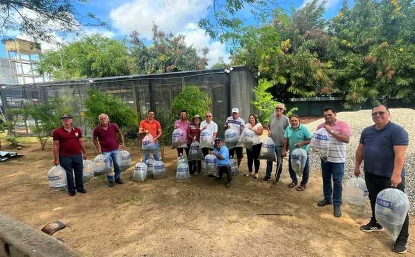Prefeitura de Arapiraca distribui 30 mil alevinos em parceria com a Codevasf