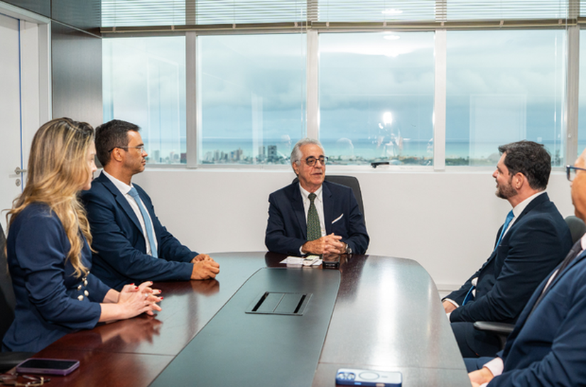 Presidente do TRE/AL recebe novo superintendente da Polícia Federal em Alagoas