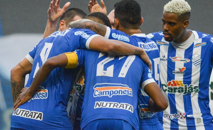 CSA venceu o Coritiba por 3 a 0 no Rei Pelé