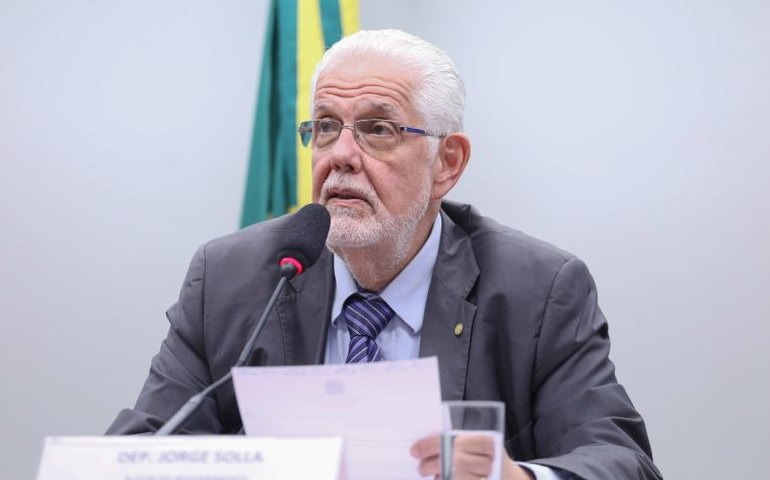 Comissão aprova projeto que proíbe o uso do termo 'elefantíase' em documentos públicos