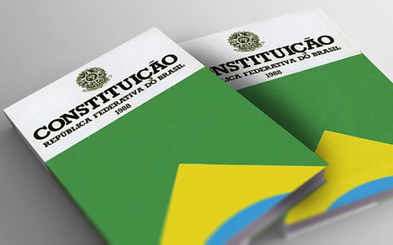 ‘A Constituição tem remédio para tudo’