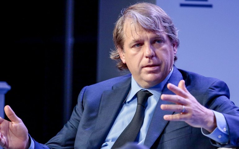 Premier League aprova venda do Chelsea para consórcio liderado por americano