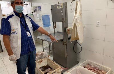 Mais 1.400kg de alimentos fora da validade são recolhidos em Maceió