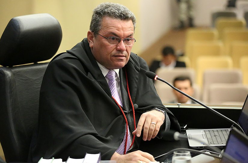 Justiça mantém ação de improbidade contra procurador de Japaratinga