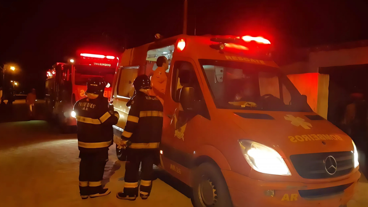 Corpo de Bombeiros atua em ocorrência de incêndio com ar-condicionado em Maceió