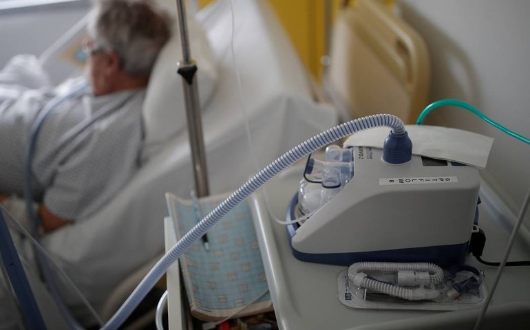 Ex-Casa Civil de SC teria cobrado &#8216;pedágio&#8217; de 3% em compra de respiradores