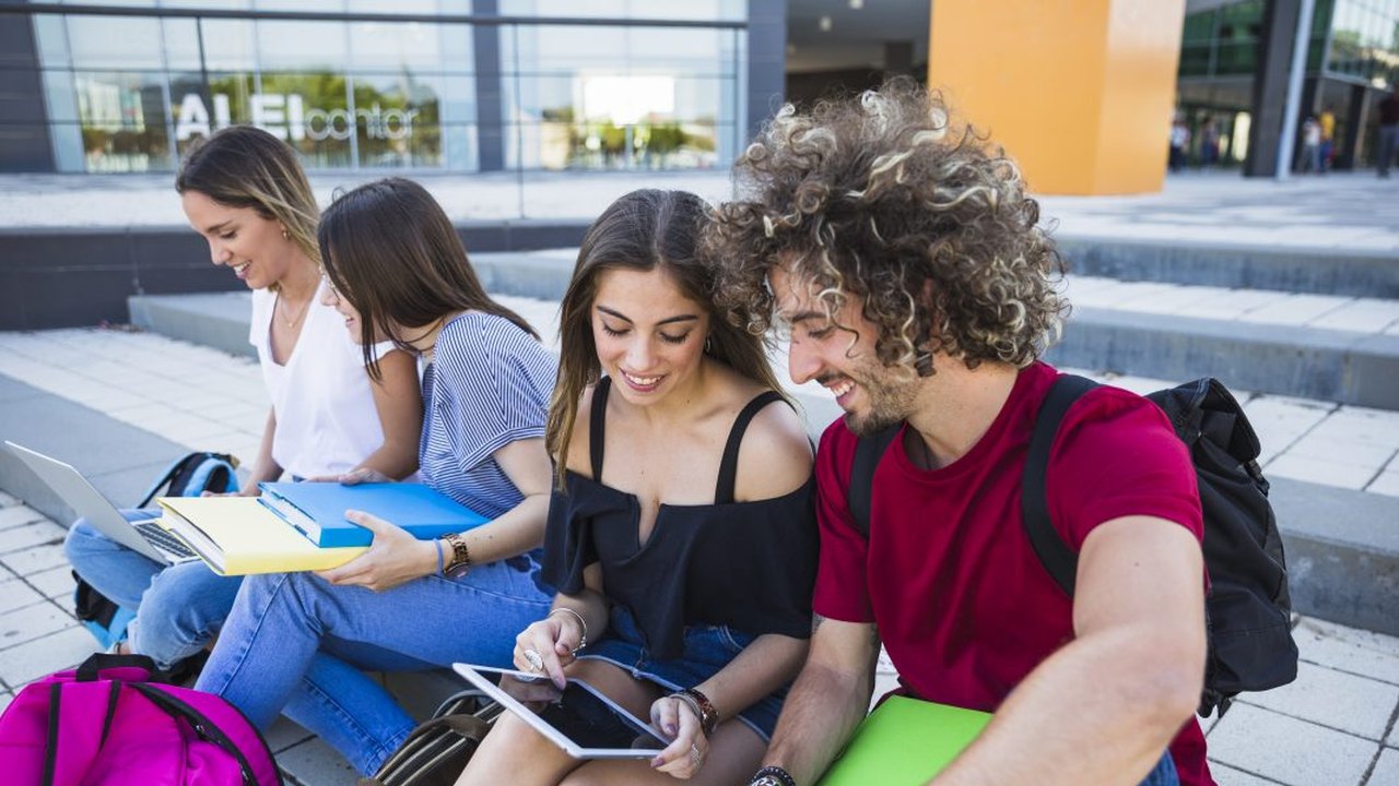 Programa Estagiar abre novas vagas para universitários e estudantes do IFAL